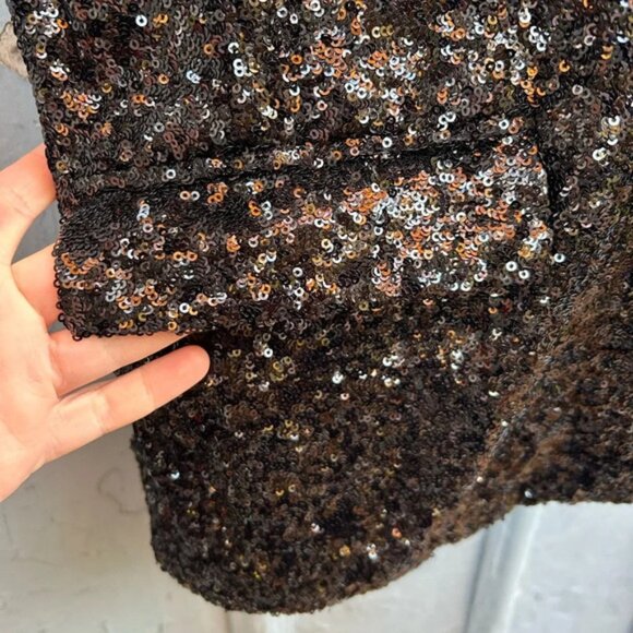 Halston Heritage Seqinned vest, size 6 - Picture 4 of 8